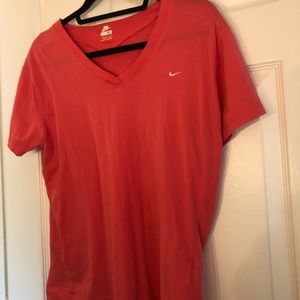 Nike T-shirt V-neck
